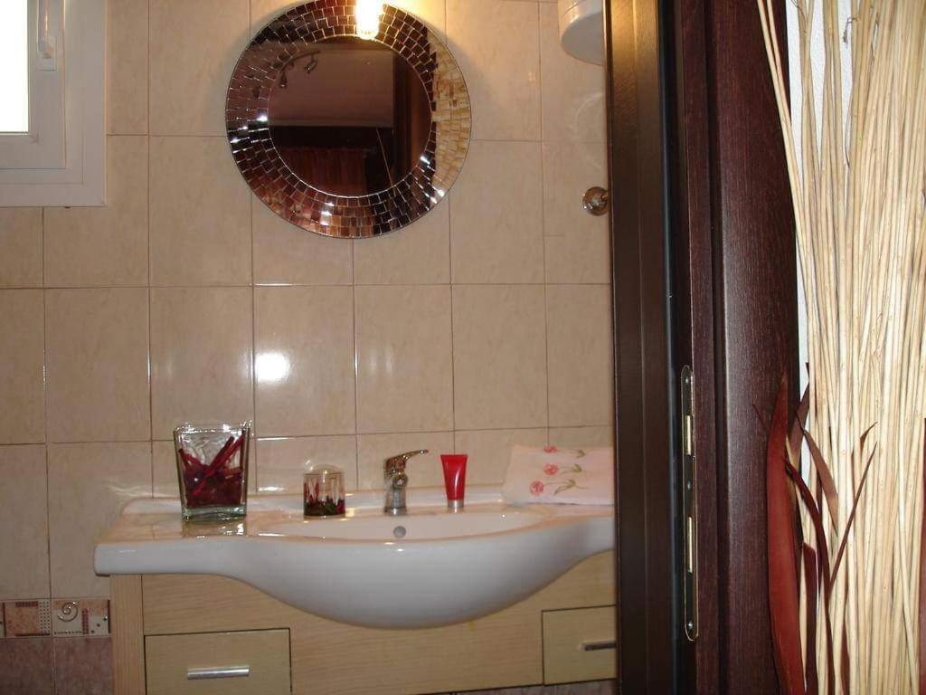 Prime Luxury Villa Beach Front Vrasná エクステリア 写真